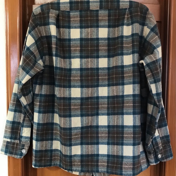 Vintage Men’s Blue Pendleton Shirt - Picture 3 of 11